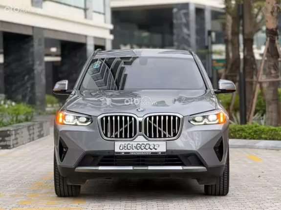 BMW X3 sDrive20i 2024 - Xe xám nội thất nâu