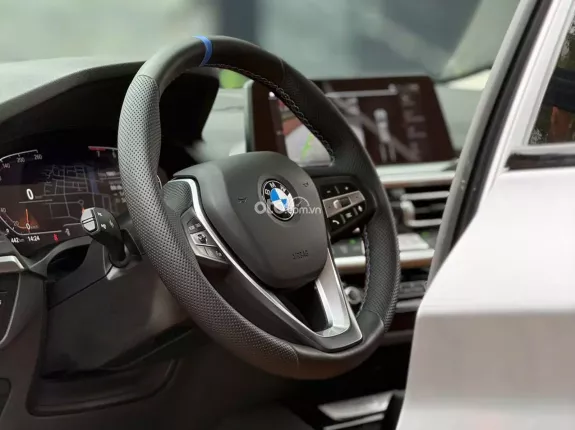 BMW X3 sDrive20i 2024 - Xe xám nội thất nâu