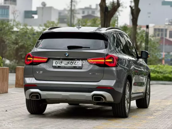 BMW X3 sDrive20i 2024 - Xe xám nội thất nâu