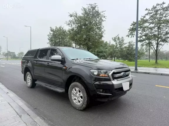 Ford Ranger XLS 2.2 4x2 AT 2017 - Một chủ biển Hà Nội