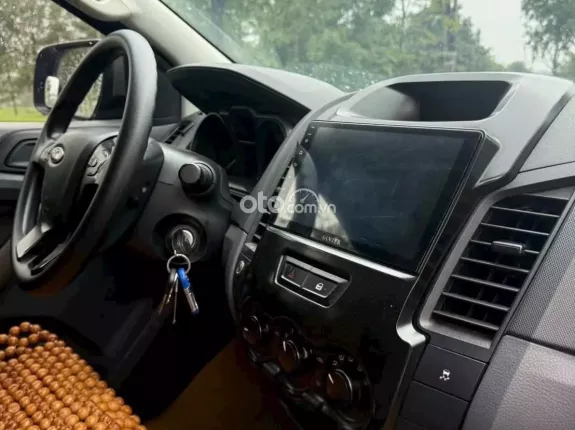 Ford Ranger XLS 2.2 4x2 AT 2017 - Một chủ biển Hà Nội