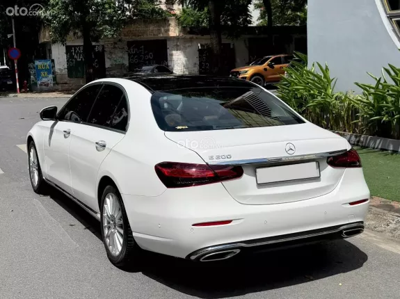 Mercedes-Benz E200 Exclusive V1 2022 - E200 Exclusiver 2022 V1