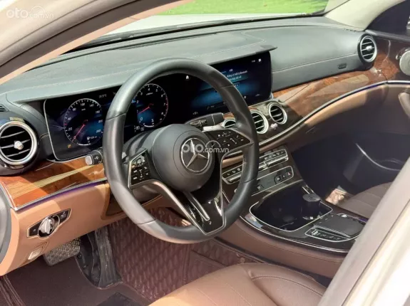 Mercedes-Benz E200 Exclusive V1 2022 - E200 Exclusiver 2022 V1