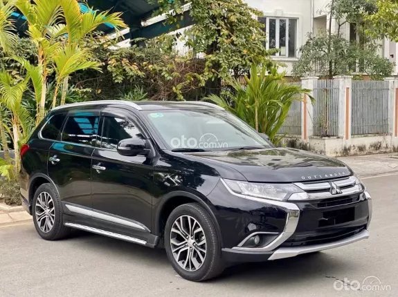 Mitsubishi Outlander 2.0 CVT 2017 - Xe chất lượng, check test thoải mái