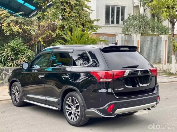 Mitsubishi Outlander 2.0 CVT 2017 - Xe chất lượng, check test thoải mái