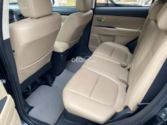 Mitsubishi Outlander 2.0 CVT 2017 - Xe chất lượng, check test thoải mái