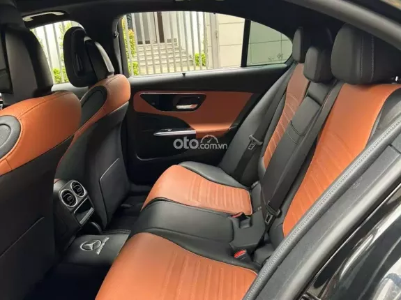 Mercedes-Benz C300 AMG 2022 - BAO ĐẬU BANK 70-90% (Ib Zalo tư vấn trực tiếp 24/7)