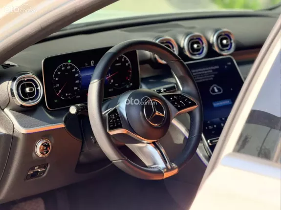 Mercedes-Benz C200 Avantgarde 2022 - Xe 1 chủ, bảo dưỡng thường xuyên
