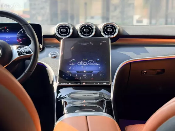Mercedes-Benz C200 Avantgarde 2022 - Xe 1 chủ, bảo dưỡng thường xuyên