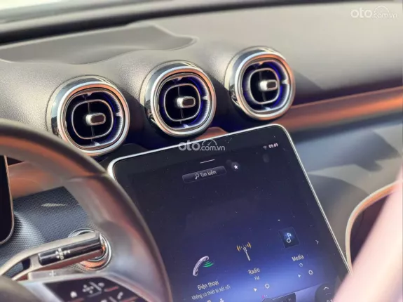 Mercedes-Benz C200 Avantgarde 2022 - Xe 1 chủ, bảo dưỡng thường xuyên