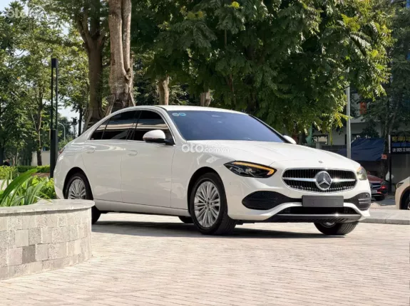 Mercedes-Benz C200 Avantgarde 2022 - Xe 1 chủ, bảo dưỡng thường xuyên