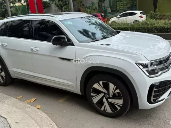 Volkswagen Teramont X 2024 - Xe trắng nội thất xám, trang bị full option