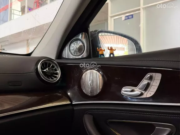 Mercedes-Benz E200 Exclusive 2021 - Mercedes E200 Exclusive 2021 cực đẹp