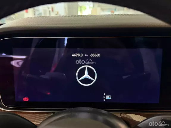 Mercedes-Benz E200 Exclusive 2021 - Mercedes E200 Exclusive 2021 cực đẹp