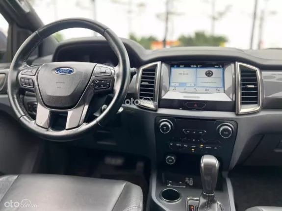 Ford Everest Titanium 2.0 AT 4x2 2016 - Everest Titanium 4x2 2016