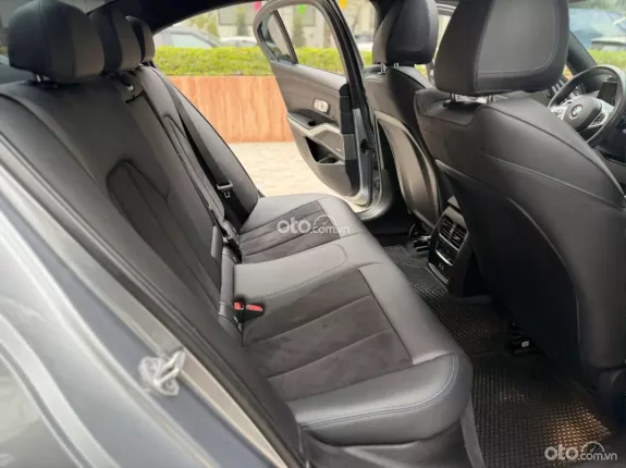 BMW 330i M Sport 2024 - Xe đăng ký lần đầu T3/2024, đã trang bị đủ tiện nghi