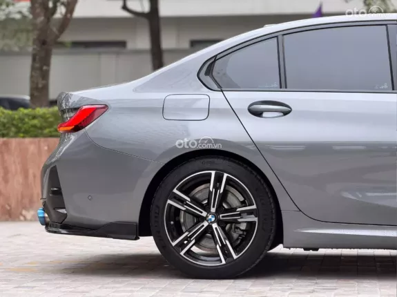 BMW 330i M Sport 2024 - Xe đăng ký lần đầu T3/2024, đã trang bị đủ tiện nghi