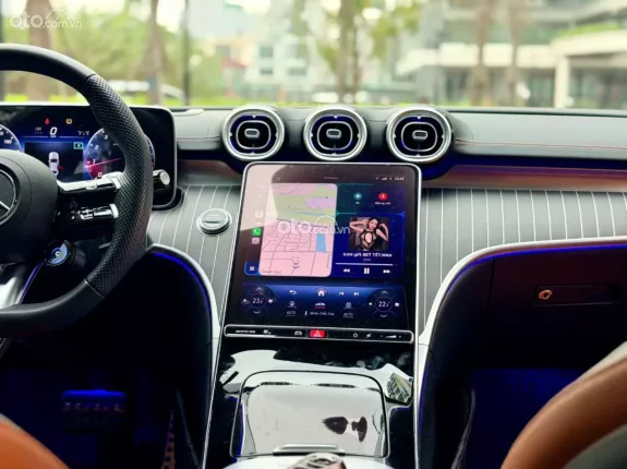 Mercedes-Benz C43 3.0 V6 2023 - Xe đẹp đăng ký tháng 3/2025
