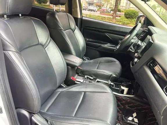 Mitsubishi Outlander 2.0 CVT 2020 - ĐẸP XUẤT SẮC