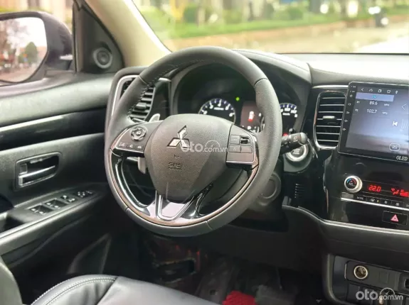 Mitsubishi Outlander 2.0 CVT 2020 - ĐẸP XUẤT SẮC