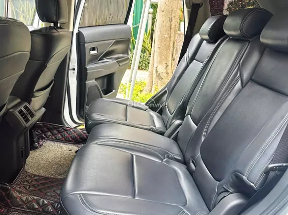 Mitsubishi Outlander 2.0 CVT 2020 - ĐẸP XUẤT SẮC