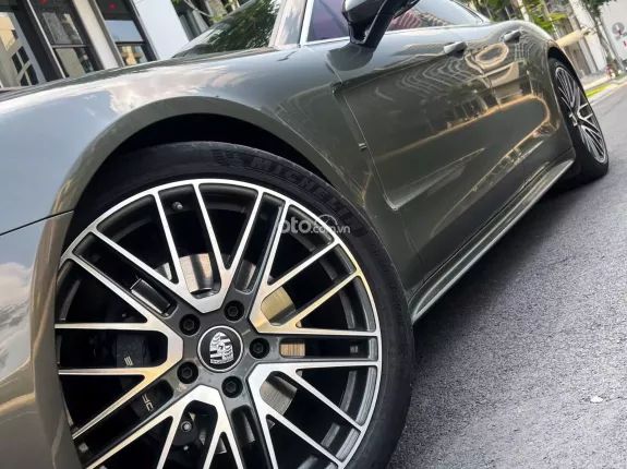 Porsche Panamera 4 2022 - 1 chiếc sedan thể thao - sang trọng