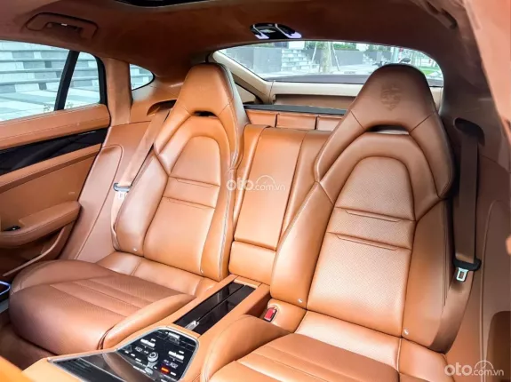 Porsche Panamera 4 2022 - 1 chiếc sedan thể thao - sang trọng