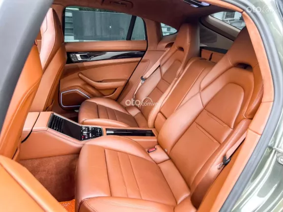 Porsche Panamera 4 2022 - 1 chiếc sedan thể thao - sang trọng