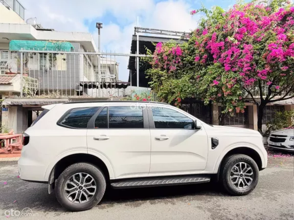 Ford Everest Ambiente 2.0 AT 4x2 2025 - XE 7 CHỖ CHÍNH HÃNG_MÁY ĐẸP BỀN BỈ_ TIẾT KIỆM NHIÊN LIỆU