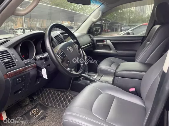 Toyota Land Cruiser VX 4.6 V8 2011 - Toyota Land Cruiser VX 4.6 V8 2011