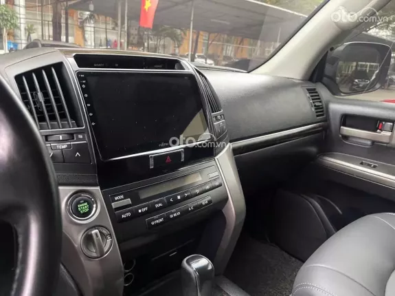 Toyota Land Cruiser VX 4.6 V8 2011 - Toyota Land Cruiser VX 4.6 V8 2011