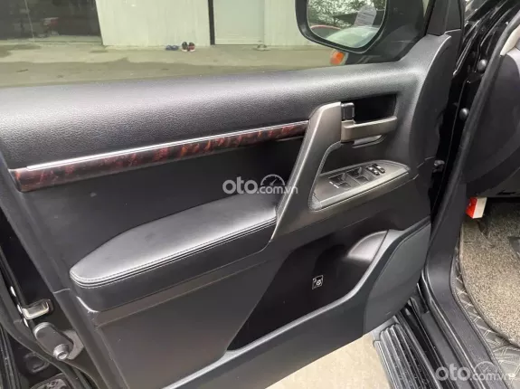 Toyota Land Cruiser VX 4.6 V8 2011 - Toyota Land Cruiser VX 4.6 V8 2011