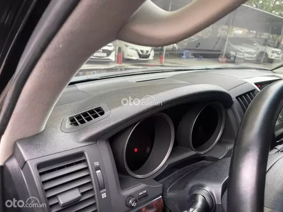 Toyota Land Cruiser VX 4.6 V8 2011 - Toyota Land Cruiser VX 4.6 V8 2011