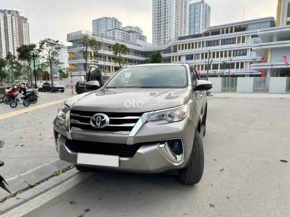 Toyota Fortuner 2.7V 2019 - Fortuner 2.7V máy xăng 1 cầu sx2019, đăng ký 2020 1 chủ từ đầu. Xe nhập khẩu chạy cực đầm