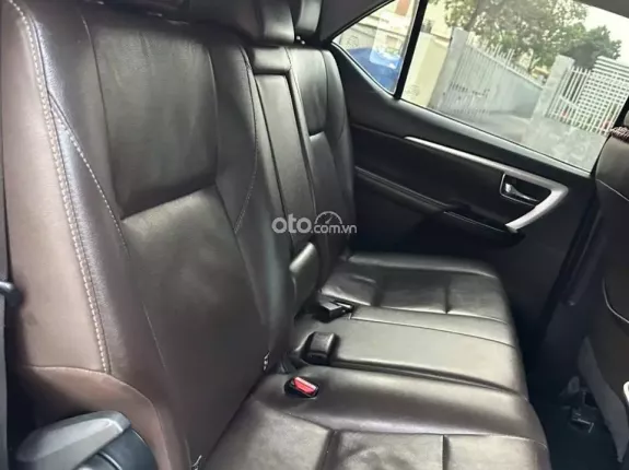 Toyota Fortuner 2.7V 2019 - Fortuner 2.7V máy xăng 1 cầu sx2019, đăng ký 2020 1 chủ từ đầu. Xe nhập khẩu chạy cực đầm