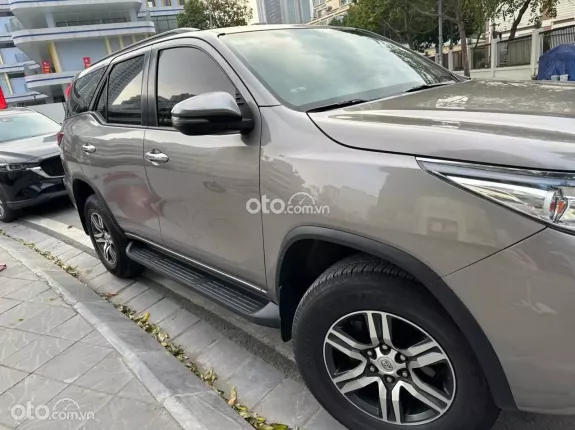 Toyota Fortuner 2.7V 2019 - Fortuner 2.7V máy xăng 1 cầu sx2019, đăng ký 2020 1 chủ từ đầu. Xe nhập khẩu chạy cực đầm