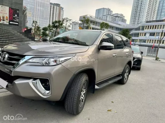 Toyota Fortuner 2.7V 2019 - Fortuner 2.7V máy xăng 1 cầu sx2019, đăng ký 2020 1 chủ từ đầu. Xe nhập khẩu chạy cực đầm