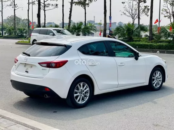 Mazda 3 1.5 Hatchback 2016 - New mới về em chào bán ngay