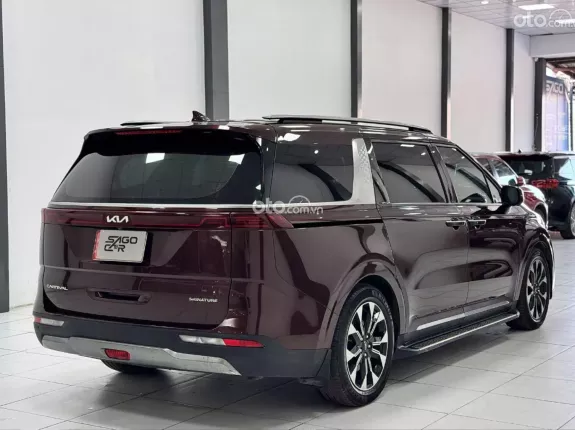 Kia Carnival 2.2D Signature 2022 - Odo 35.000km