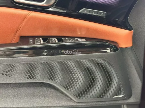 Kia Carnival 2.2D Signature 2022 - Odo 35.000km