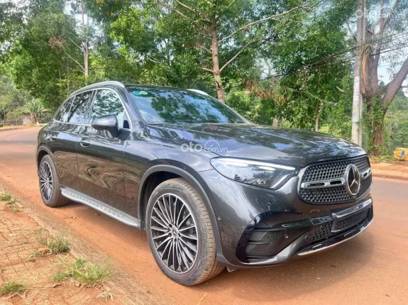 Mercedes-Benz GLC 300 2023 - BAO ĐẬU BANK 70-90% (Ib Zalo tư vấn trực tiếp 24/7)