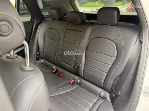 Mercedes-Benz GLC 200 4Matic 2021 - Xe đã qua sử dụng, bảo dưỡng đầy đủ lịch sử