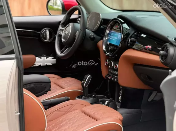 Mini Cooper S 3 cửa 2022 - Hatchback màu xám nội thất nâu sang trọng