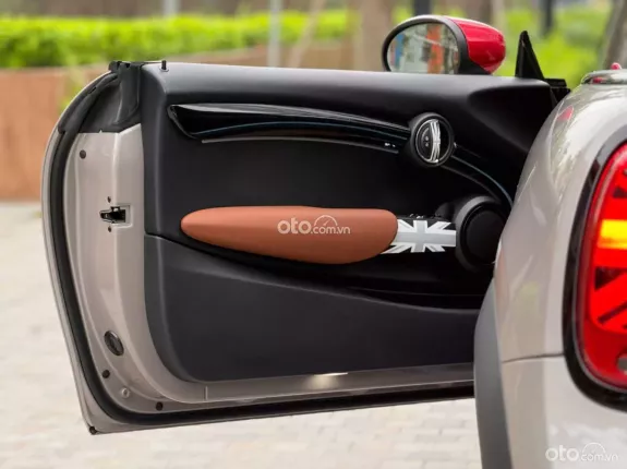 Mini Cooper S 3 cửa 2022 - Hatchback màu xám nội thất nâu sang trọng