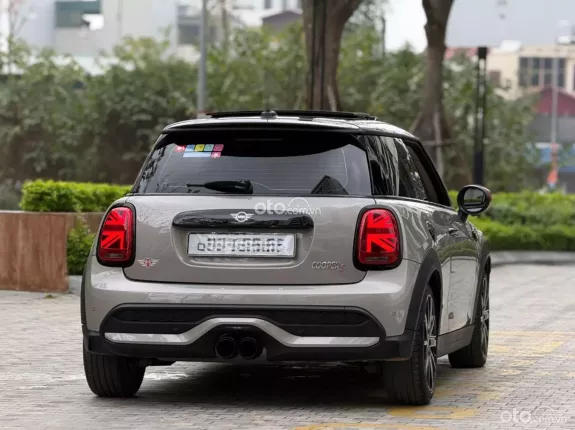 Mini Cooper S 3 cửa 2022 - Hatchback màu xám nội thất nâu sang trọng