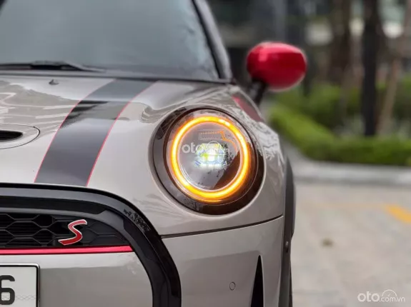 Mini Cooper S 3 cửa 2022 - Hatchback màu xám nội thất nâu sang trọng