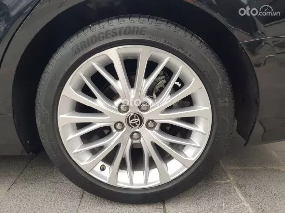 Toyota Camry 2.5Q 2021 - Xe đẹp đủ hồ sơ, giá tốt sang tên ngay