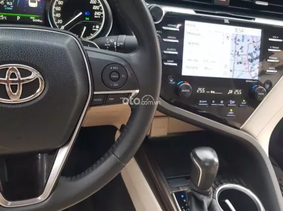 Toyota Camry 2.5Q 2021 - Xe đẹp đủ hồ sơ, giá tốt sang tên ngay