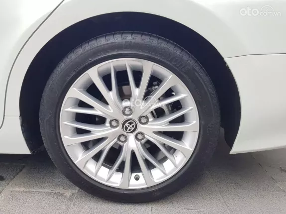 Toyota Camry 2.5Q 2020 - Chủ đi giữ gìn, xe cực đẹp