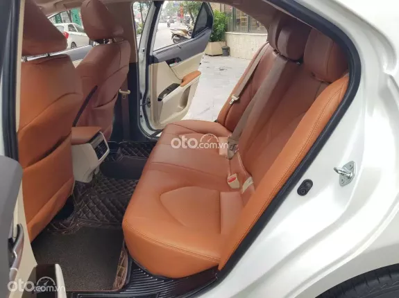 Toyota Camry 2.5Q 2020 - Chủ đi giữ gìn, xe cực đẹp